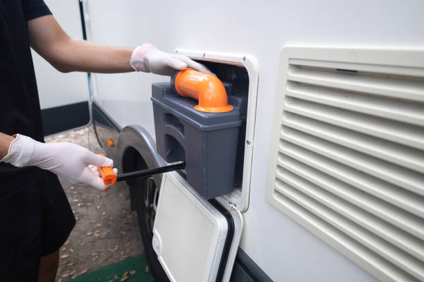 Best Portable bathroom rental  in Iola, WI